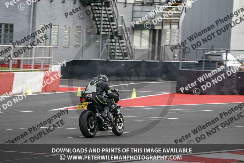 donington no limits trackday;donington park photographs;donington trackday photographs;no limits trackdays;peter wileman photography;trackday digital images;trackday photos